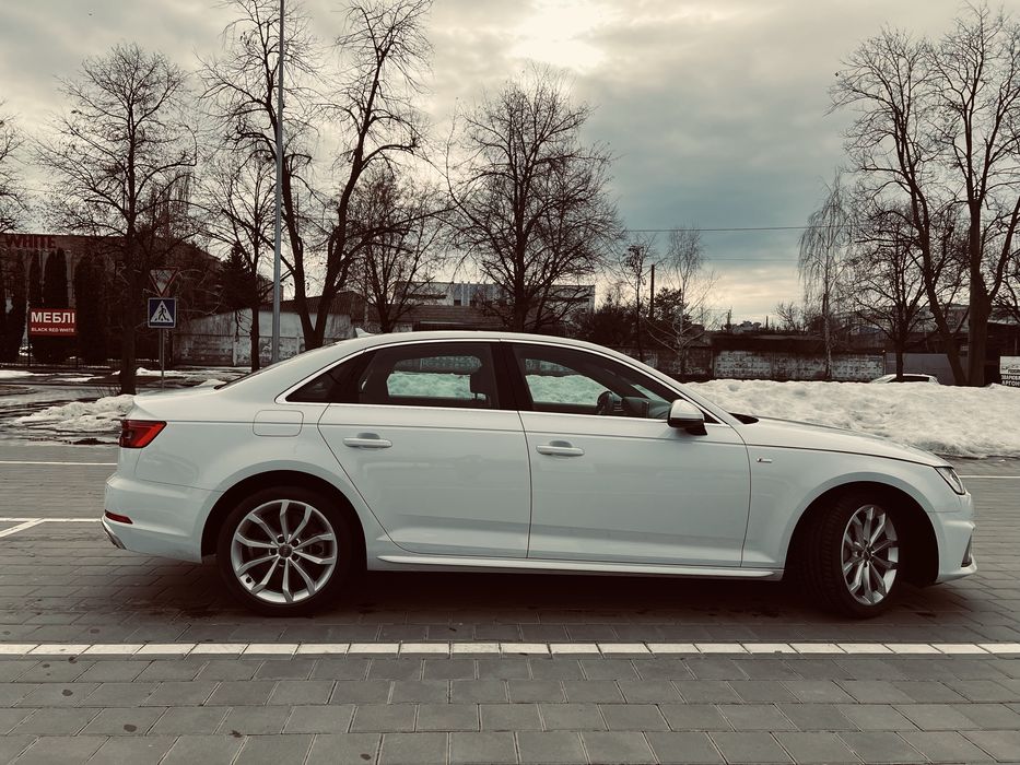 AUDI A4 B4 Competition S-Line quattro