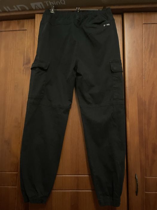 Calças cargo pretas