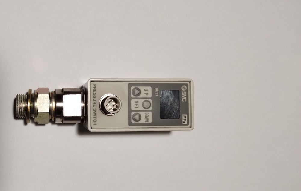 Датчик  давления цифровой SMC  ISE70