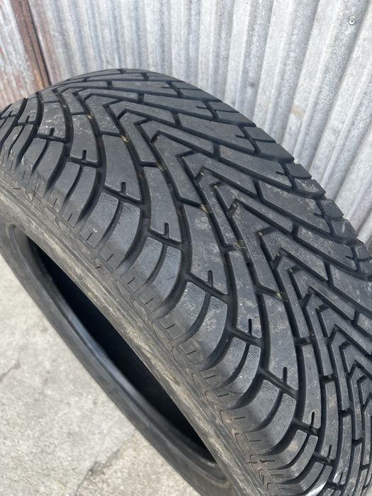 Pneu Goodyear Wrangler F1 235/65 R17