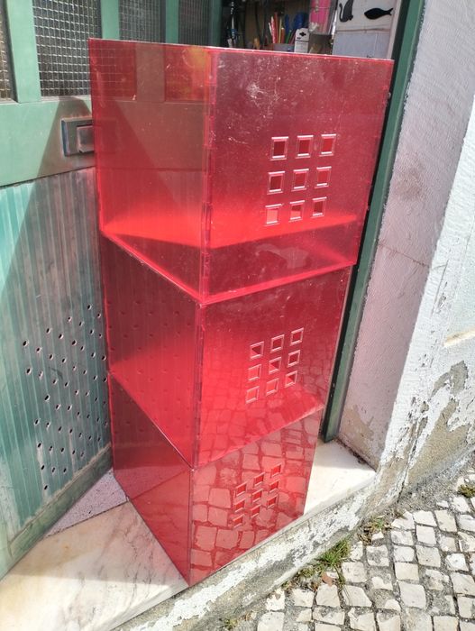 3 caixas Lekman vermelhas em bom estado