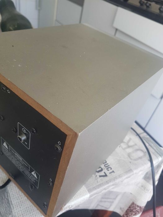 Subwoofer amplificado Roadstar