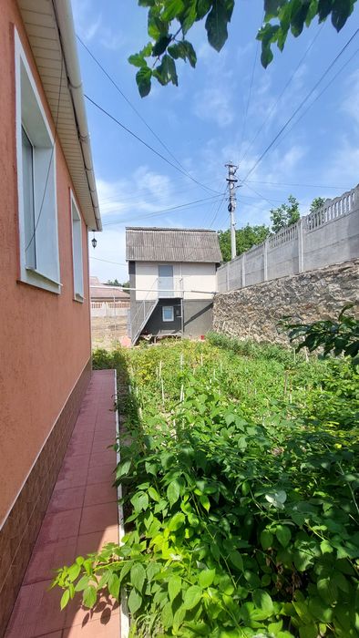 Продам будинок. Вул.Старицького,32.