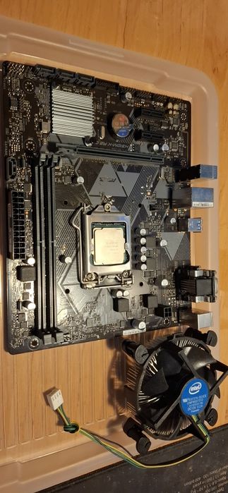 Sprzedam komputer, podzespoły w opisie.