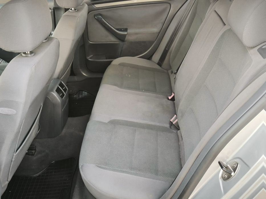 VW Golf V 2.0 TDI Topo de Gama • Teto Abrir • Bola de Reboque • 319 00