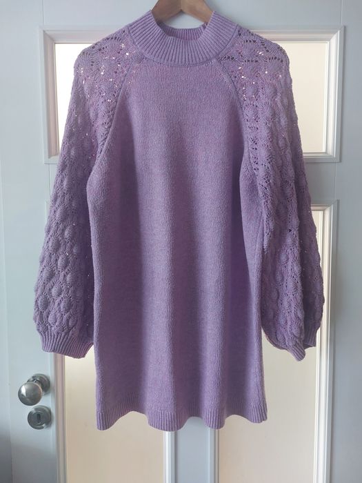 Długi lila sweter
