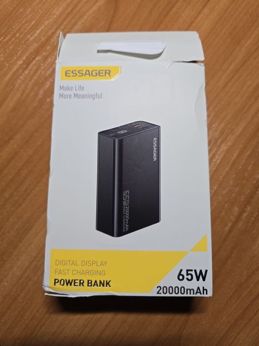 Павербанк Essager 65W 20.000mAh для ноутбука з LED-дисплеєм