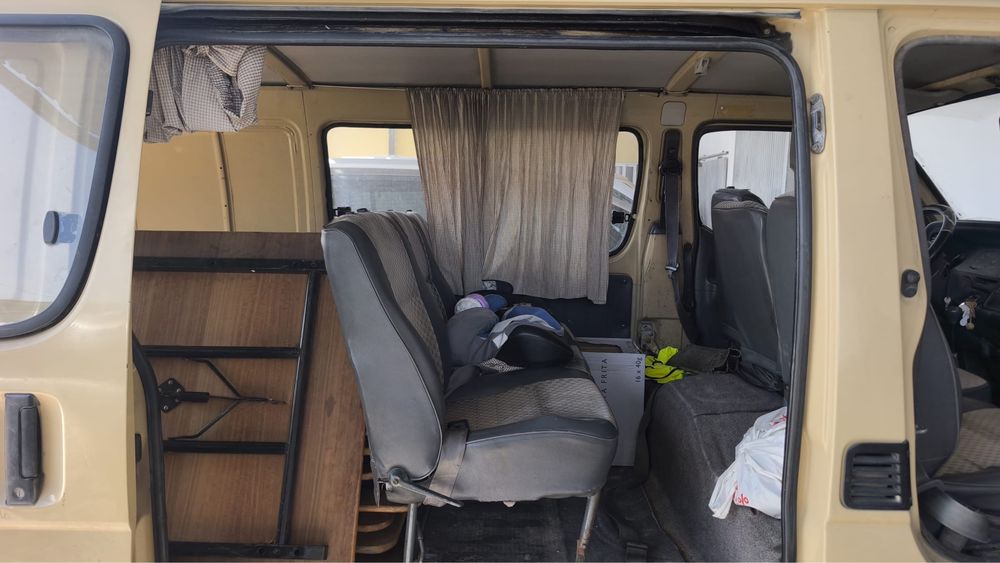 Carrinha toyota Hiace lh102 - 6 lugares Mista