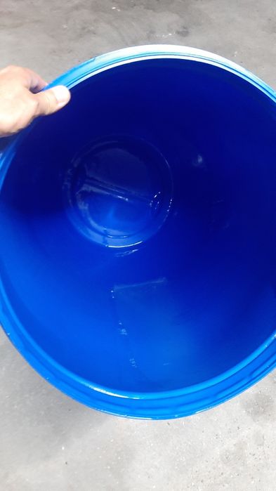 Bidons de plástico 250L c/novos. Possibilidade de entrega, a combinar.