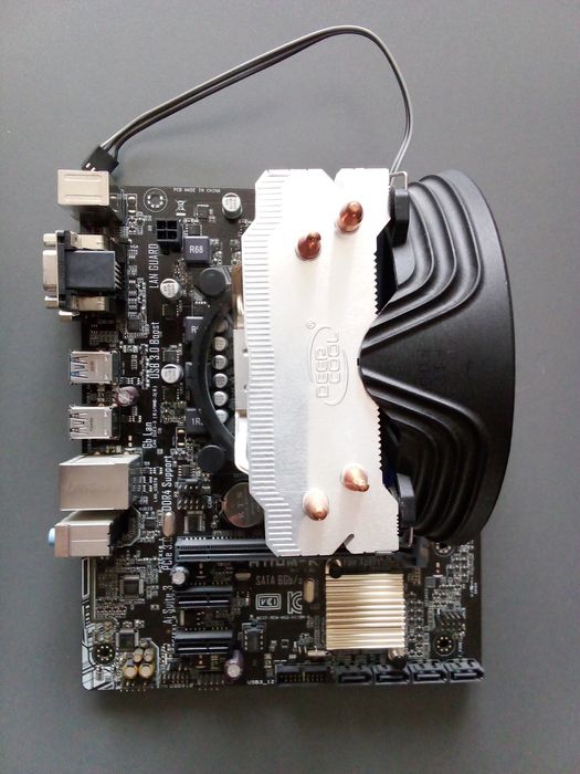 Комплект для ПК: материнська плата/процесор/оперативна пам'ять/кулер