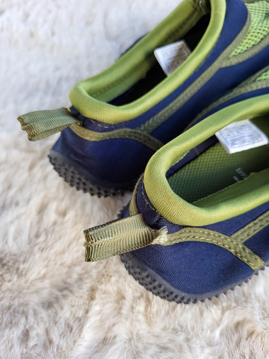 Buty do wody 36 na kamienistą plażę basen czarno zielone Pepperts