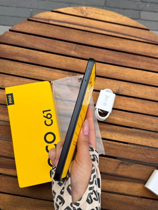 Poco C61 новий телефон