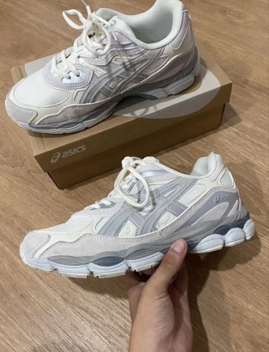 Asics Gel - 41 Cinza