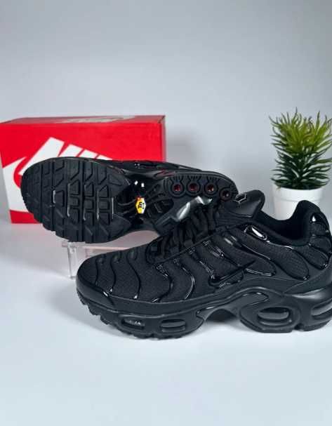 Nike Air Max Plus TN - Triple Black - Rozmiar EU  41