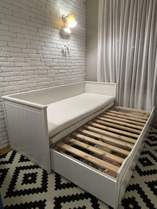 Кушетка ліжко Ikea