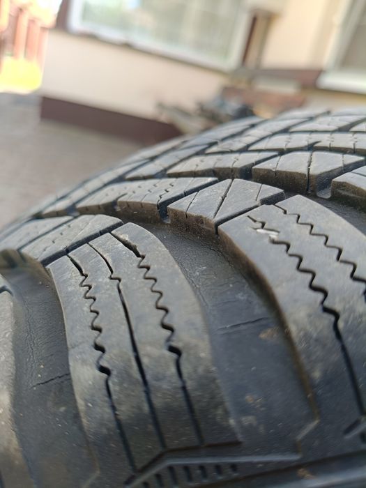 Opony 195/65R15 z felgami