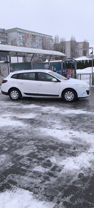 Продаю мегана.    .