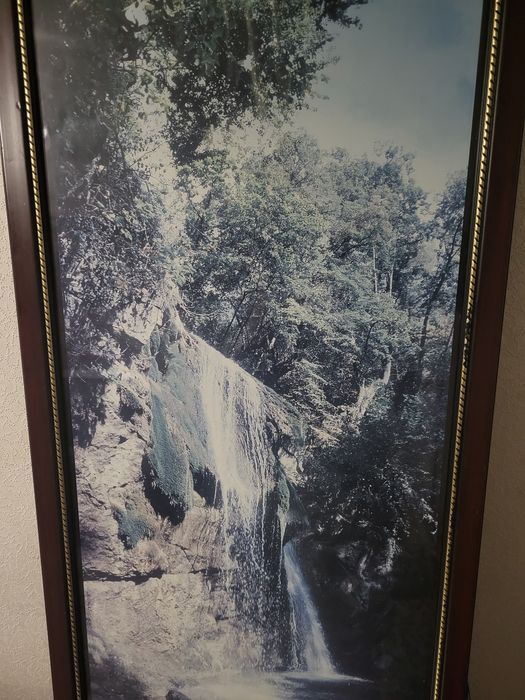 Картина с подсветкой водопад