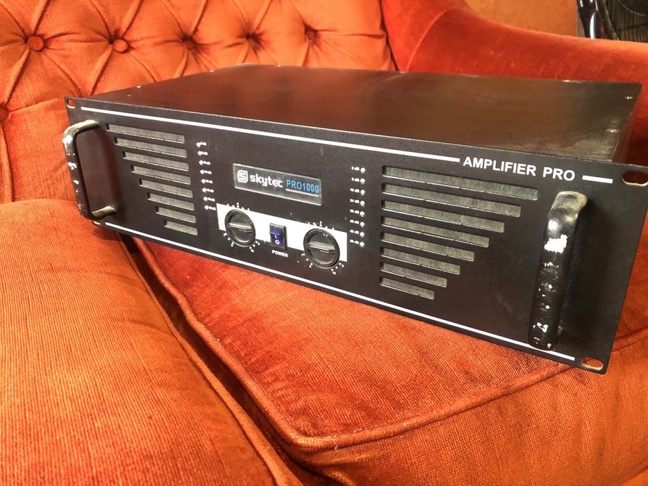 Amplificador 1000 Watts Skytec