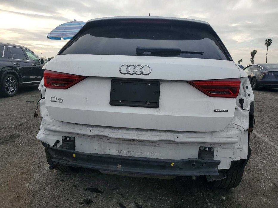 AUDI Q3 Premium Plus 40 2021