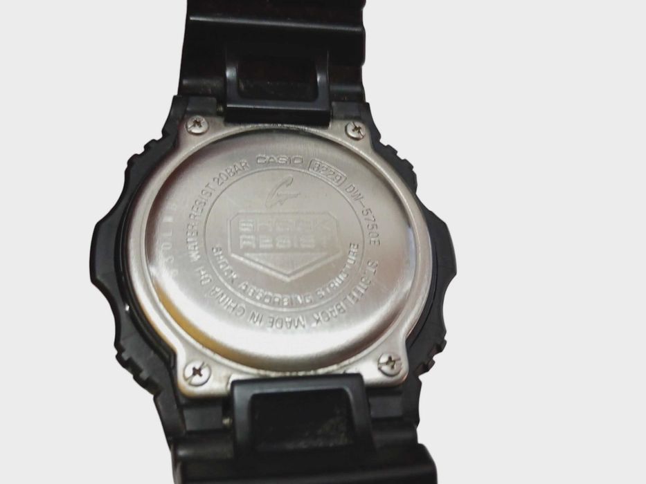 Zegarek casio dw 5750e