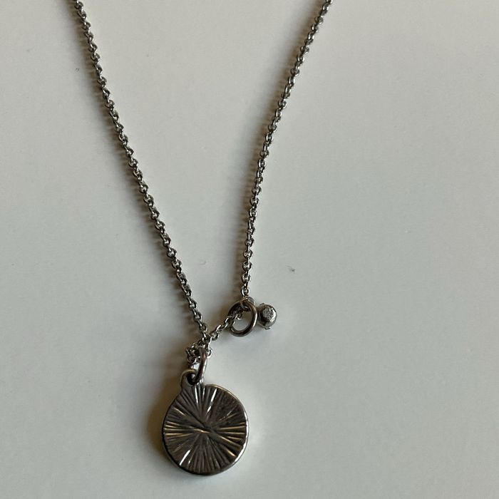 Colar com símbolo de signo Capricórnio