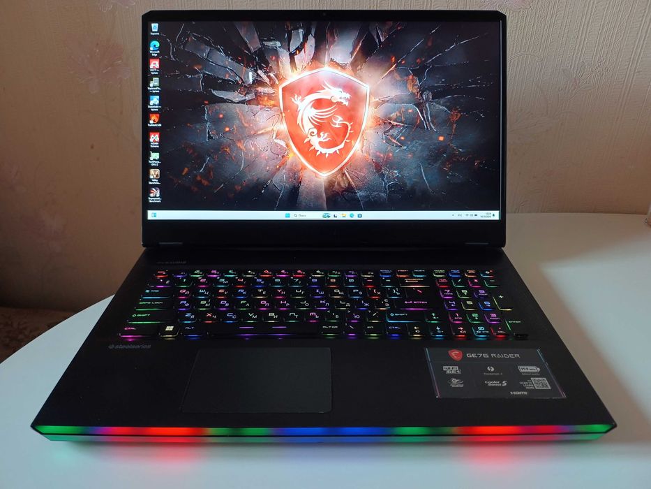 MSI GE76 Raider 12UE i9-12900H 8Gb nVIDIA RTX3060 6gb SSD512Gb 144Hz