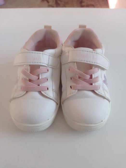 Білі кеди для дівчинки + подарунок