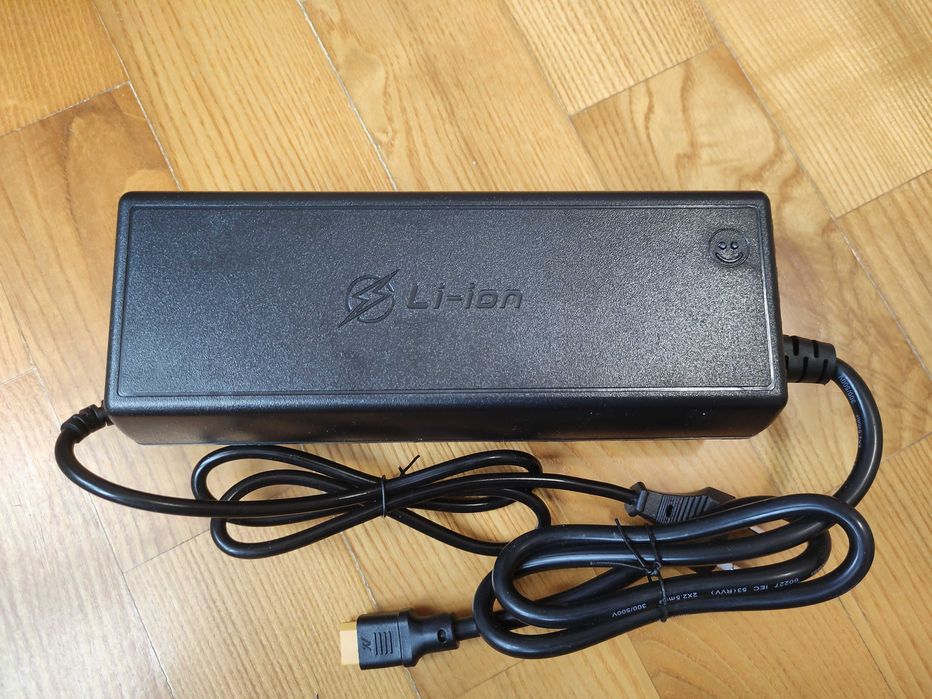 Зарядний 10-100А LiFePo4, Li-ion 10А, 20А, 30А, 40А, 50А 60А 100А