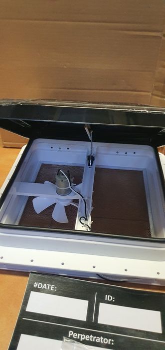 Janela caravana nova