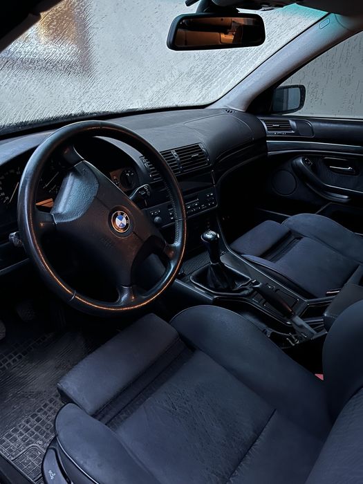 BMW  E39 серія 5