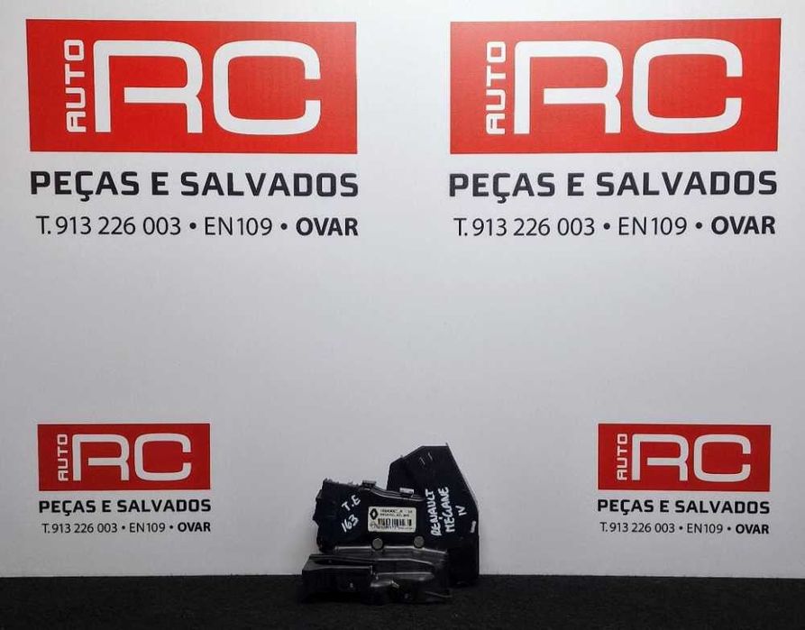 Fechadura / Fecho Porta Trás Esquerdo 825030173R - RENAULT MEGANE IV Hatchback