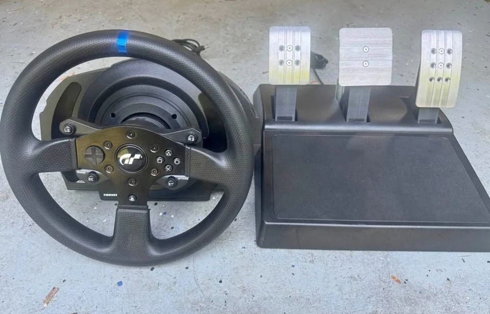 Volante Thrustmaster T300