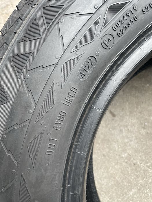 235/65 R16C Continental /2шт/ 2022рік.