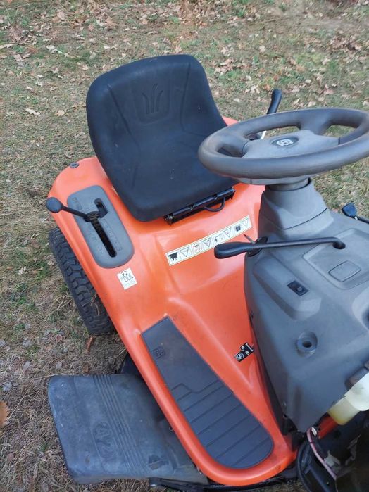 Traktorek kosiarka Husqvarna
