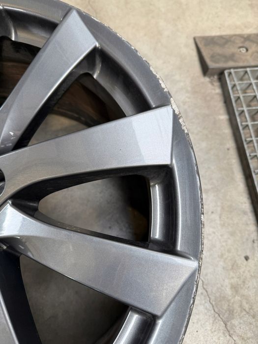 Felgi aluminiowe Tesla Platin 5x114,3 9,5Jx19 ET 45