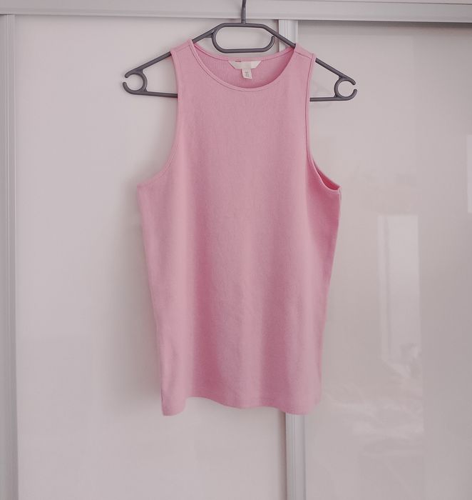 Różowy prążkowany top bawełniany h&m rozmiar L
Długość 59 cm
Szerokość
