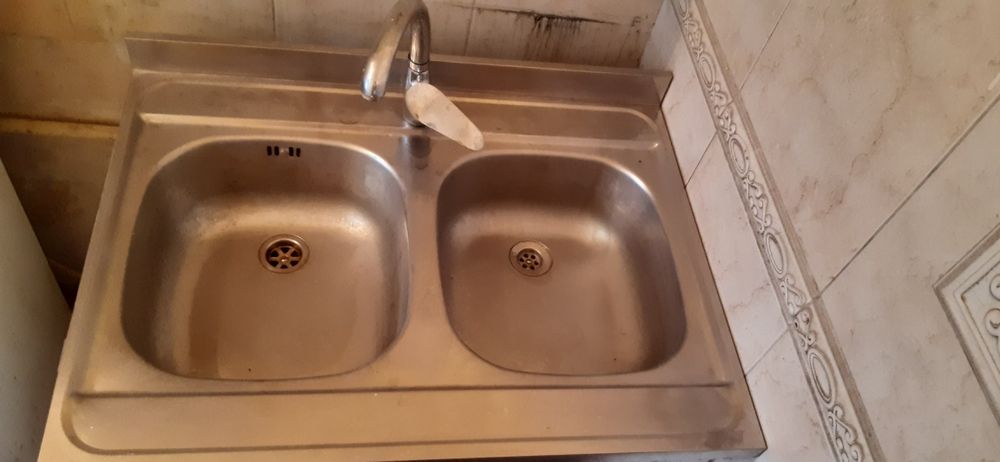 Продам мойку с тумба под мойку, фасади нові