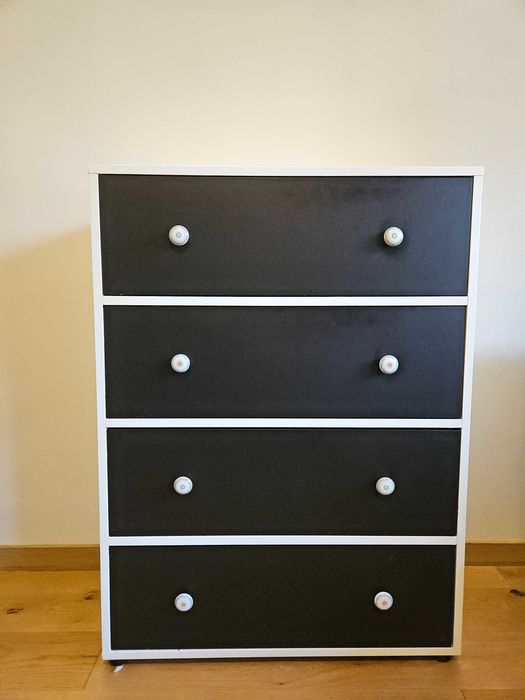 Komoda z 4 szufladami 80 cm