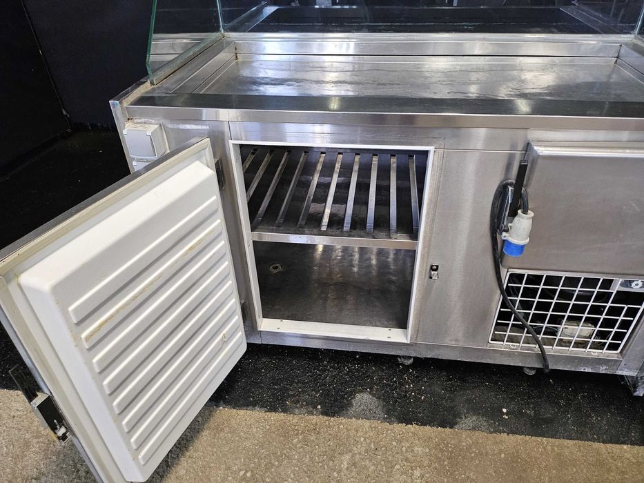 Mesa fria para peixe ou carne