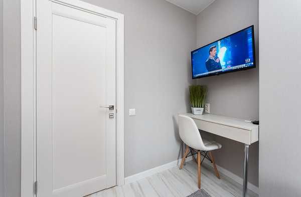 Подобова оренда 4к квартира ВІП. Лесі Українки 24. джакузі