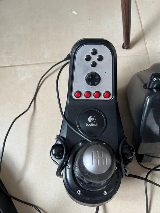 Volante Loguitech g27