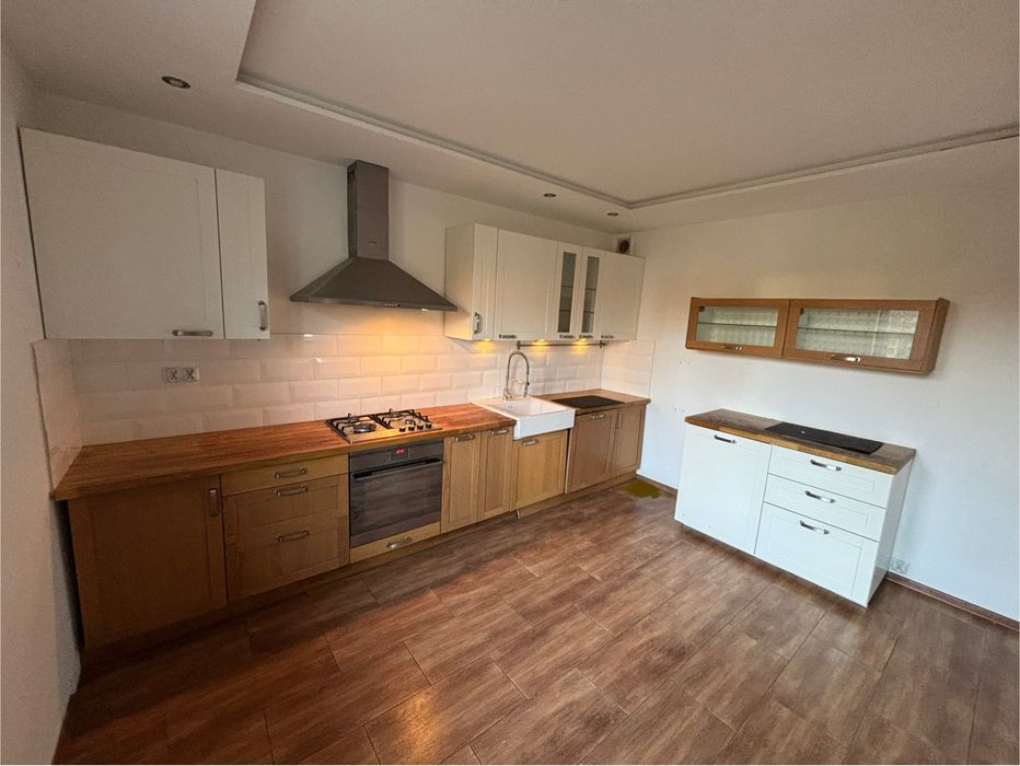 Drewniane meble kuchenne + AGD w zestawie