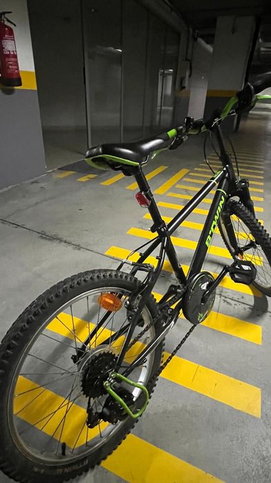 Bicicleta B-TWIN roda 20