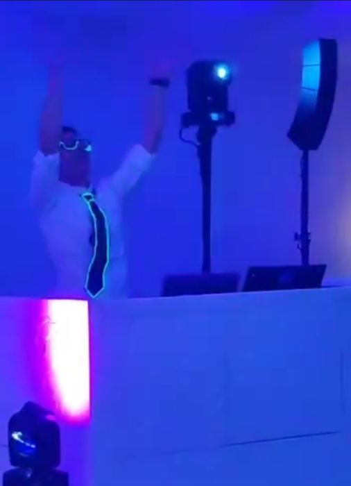 DJ/coreógrafo para eventos