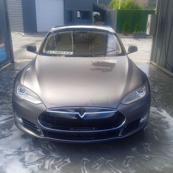 Продаж електромобіля