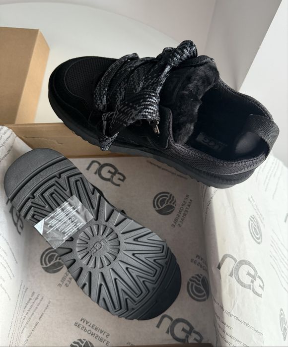Наявні UGG LOWMEL 39 розмір угг угги уггі