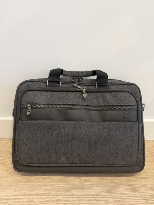 Troba HP na laptopa 15,6”