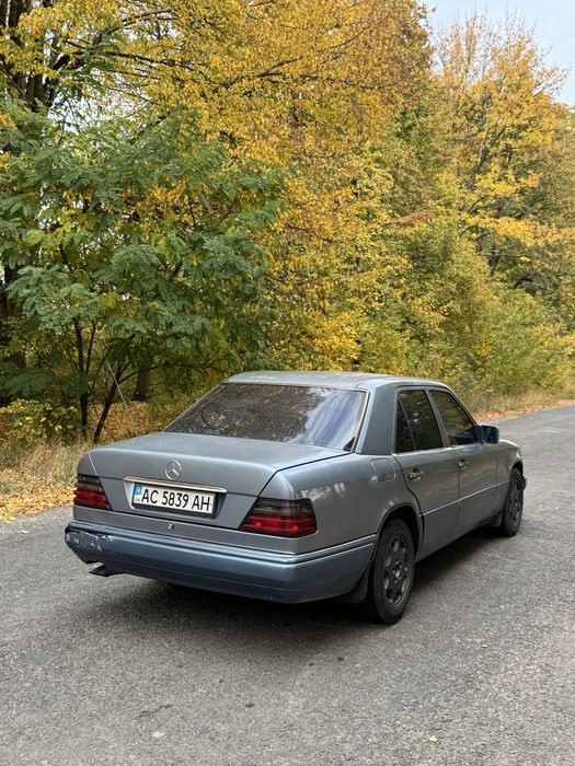 Продам Мерседес w124 1994 год