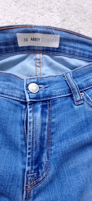 Spodnie jeandowe roz.30Denim L